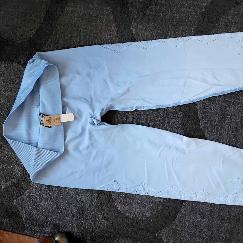 VS PINK leggings. Size Large. Light blue gradient. BRAND NEW! Never worn!